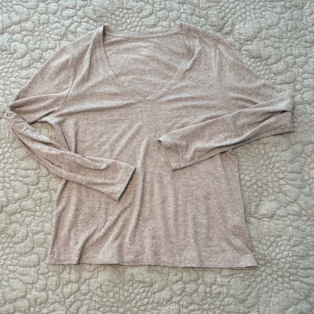 Banana Republic Factory Timeless LS V-Neck Tee Heather Gray | Size L | Good